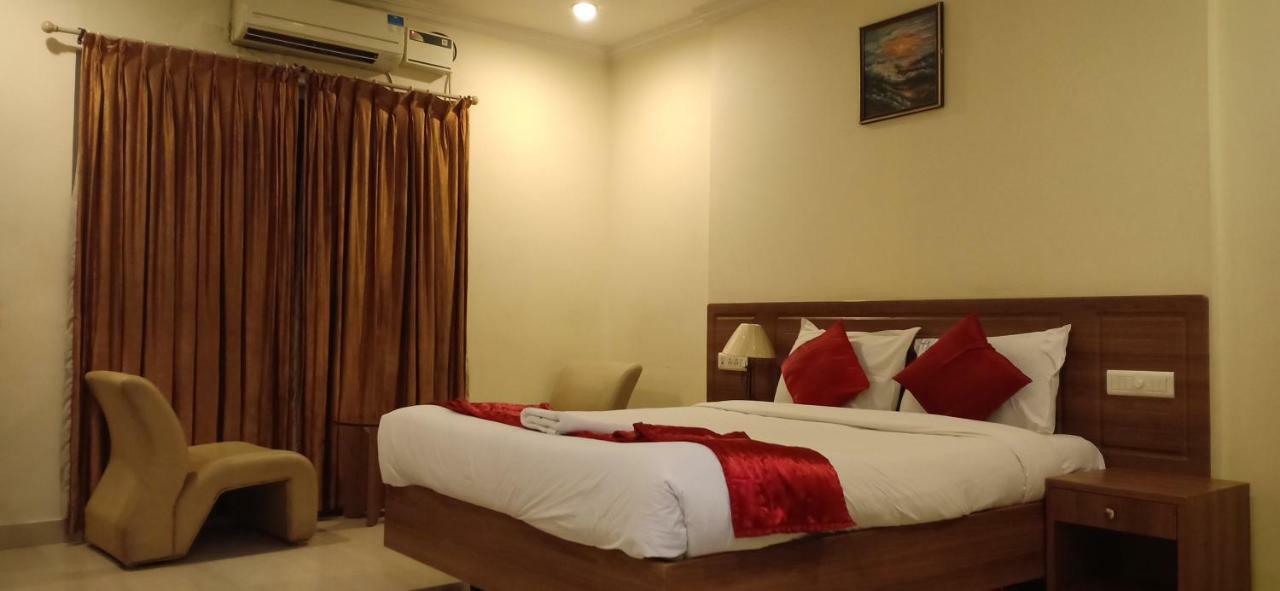 Hotel Sona'S Tiruchirappalli Zewnętrze zdjęcie