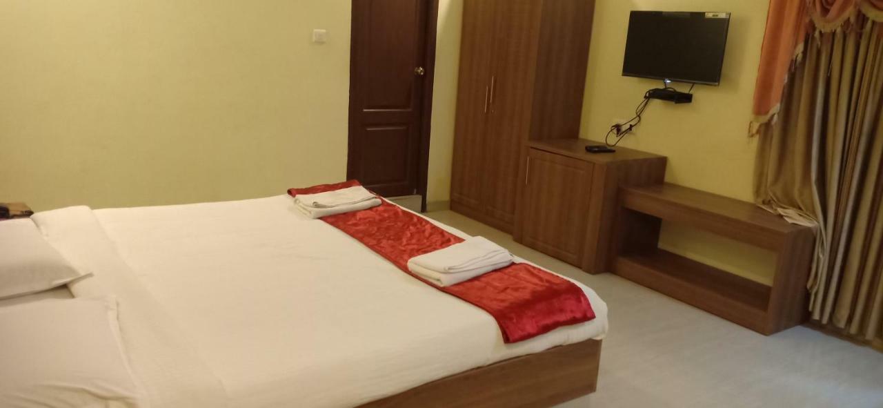 Hotel Sona'S Tiruchirappalli Zewnętrze zdjęcie